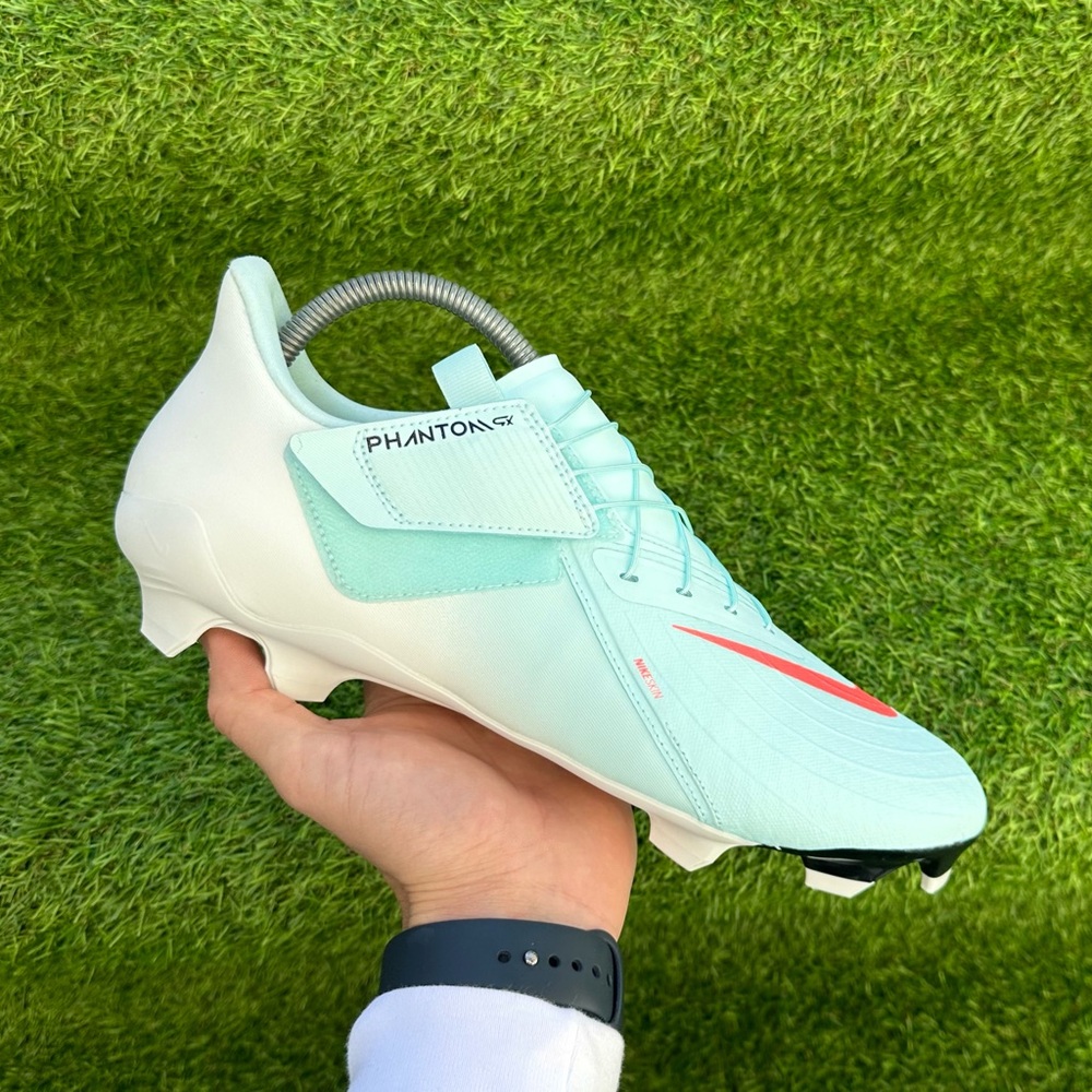 Nike Phantom GX 2 Academy EasyOn Multi-Ground
Men's Soccer Cleats Authentic 11